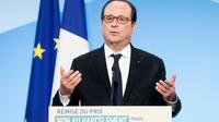 Le président François Hollande fait une déclaration lors de la remise du prix "Non au Harcèlement" à l'Elysée, le 4a vril 2017 à Paris [Etienne LAURENT / POOL/AFP]