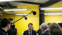 Emmanuel Macron au Centre de formation des apprentis (CFA) des Compagnons du devoir et du Tour de France à Tours, le 14 mars 2018 [ / AFP]