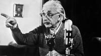 Le physicien Albert Einstein, le 14 février 1950, lors de son 75e anniversaire, à l'université de Princeton, dans le New Jersey [ / AFP/Archives]