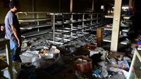 Un supermarché dévasté à Valencia dans l'état de Carabobo State, le 5 mai 2017 [RONALDO SCHEMIDT / AFP]