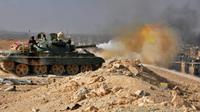 Les forces gouvernementales syriennes ouvrent le feu lors d'affrontement avec Daesh à Deir Ezzor, le 2 novembre 2017 [STRINGER / AFP/Archives]