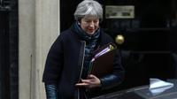 La Première ministre britannique Theresa May devant le 10 Downing Street, le 10 janvier 2018 à Londres [Daniel LEAL-OLIVAS / AFP/Archives]