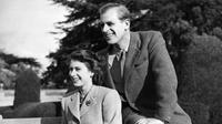 La reine Elizabeth II et le prince Philip lors de leur lune de miel, le 25 novembre 1947 dans le comté du Hampshire [STR / AFP/Archives]