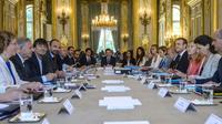 Le conseil des ministres autour du président Emmanuel Macron, le 22 juin 2017 [Christophe Petit-Tesson / POOL/AFP/Archives]