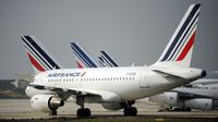 Dix syndicats d'Air France, dont ceux représentant les pilotes, appellent à une journée de grève le 22 février [STEPHANE DE SAKUTIN / AFP/Archives]