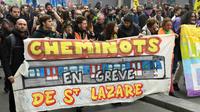 Des cheminots de Saint-Lazare manifestent à Paris, mardi 3 avril 2018 [BERTRAND GUAY / AFP]