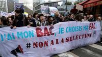 Des manifestants contre la réforme du bac à Paris le 1er février 2018 [THOMAS SAMSON / AFP]