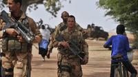 Des soldats français déployés au Mali patrouillent dans Diabali, le 22 janvier 2013 [Issouf Sanogo / AFP]