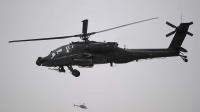 Des hélicoptères américains Apache.