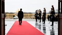 François Hollande, attendant l'arrivée de leaders des principales économies européennes, à Versailles, le 6 mars 2017 [Martin BUREAU / POOL/AFP/Archives]