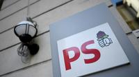 Le logo du PS, au siège rue de Solférino à Paris, le 18 décembre 2017 [STEPHANE DE SAKUTIN / AFP]