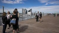 Situé à 110 mètres de hauteurs, le toit de la Grand Arche de la Défense jouit d'une vue à 360 degrés.