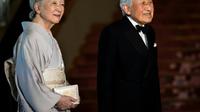 L'empereur japonais Akihito et son épouse l'impératrice Michiko, le 19 avril 2017 à Tokyo [Behrouz MEHRI / AFP/Archives]