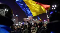 Les mnifestants, ici à Bucarest le 1er février 2017, étaient au moins 200.000 à travers le pays [DANIEL MIHAILESCU / AFP]