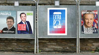 A chaque fois qu'il passe devant l'affiche de campagne d'un candidat, l'électeur peut faire apparaître une nouvelle information via son smartphone. 