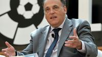 Le président de la Ligue espagnole de footbal (LaLiga) Javier Tebas lors d'une allocution, le 23 mars 2017 à Singapour [ROSLAN RAHMAN / AFP/Archives]