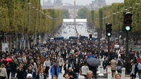 Selon les prévisions de l'Insee, la population francilienne devrait augmenter et vieillir, d'ici à 2050.