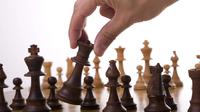 La reine est une pièce centrale aux échecs depuis le XVe siècle.