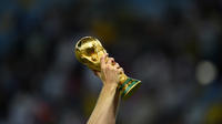 Une fois que l’on connaîtra l’ensemble des noms des trente-deux pays qualifiés, ceux-ci seront répartis en quatre chapeaux de huit équipes dans l’ordre du classement FIFA, en date du 16 octobre.
