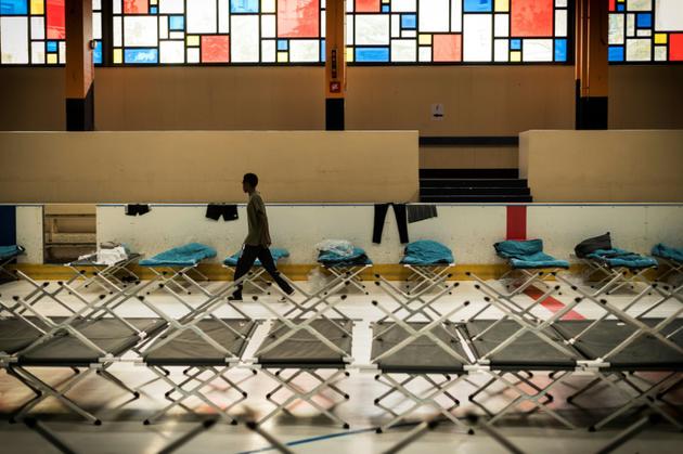 Une patinoire à Cergy dans la banlieue parisienne, transformée en centre d'admission pour migrants, le 12 octobre 2017 [Lionel BONAVENTURE / AFP/Archives]