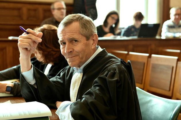 L'avocat des plaignants Christian Bellut au tribunal correctionnel du Puy-en-Velay le 20 mars 2018 lors du procès de l''ancien sous-préfet de Brioude (Haute-Loire) Hugues Malecki  [Thierry Zoccolan / AFP]
