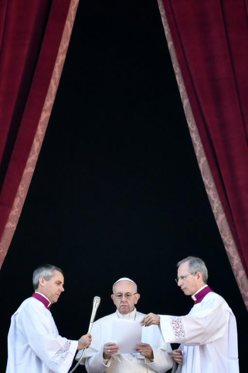 Le pape François adressant son message de Noël le 25 décembre 2017 au Vatican [Andreas SOLARO / AFP]