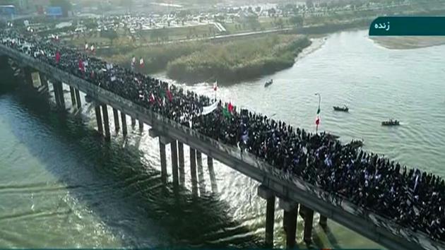Capture d'écran d'une chaîne de télévision iranienne montrant un rassemblement de soutien au régime le 3 janvier 2018 dans la ville de Ahvaz [HO / IRINN/AFP]