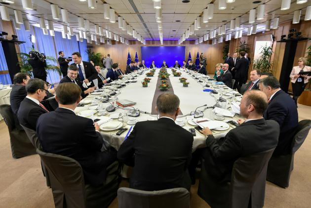 Les dirigeants européens lors d'un petit déjeuner, au second jour du sommet de Bruxelles le 15 décembre 2017. A l'ordre du jour, un projet de réforme de la zone euro proposé par le président français Emmanuel Macron [JOHN THYS / POOL/AFP/Archives]