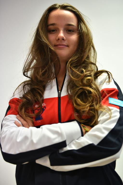 La Française Clara Burel pose lors du tirage au sort de France-Belgique, 1er tour du Groupe mondial de la Fed Cup, le 9 février 2018 à Mouilleron-le-Captif [JEAN-FRANCOIS MONIER              / AFP]