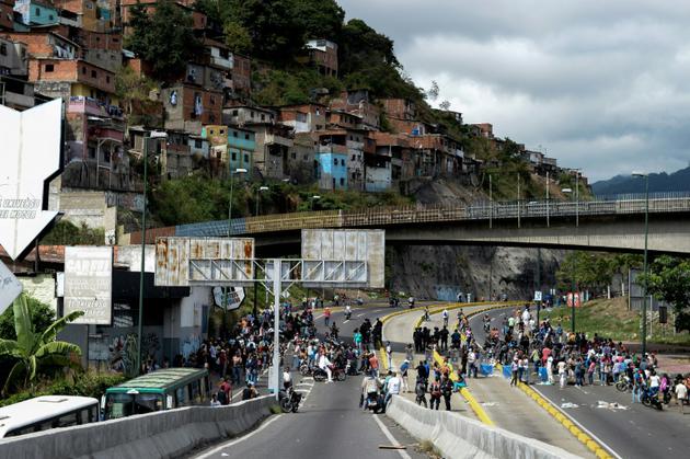 Manifestation à Caracas contre la pénurie alimentaire, le 28 décembre 2017 [FEDERICO PARRA / AFP]