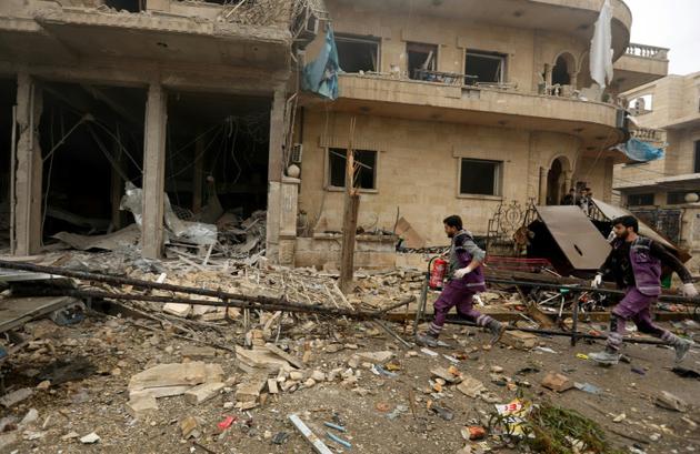 Destructions après une frappe aérienne à Maaret al-Nouman, en Syrie, le 3 janvier 2018 [OMAR HAJ KADOUR / AFP]