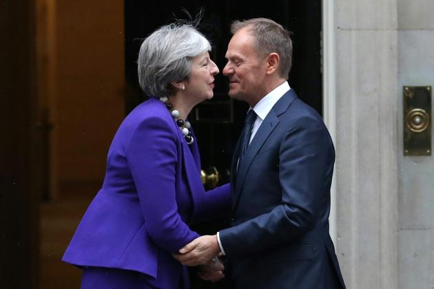 La Première ministre britannique Theresa May et le président du Conseil européen Donald Tusk au 10 Downing Street à Londres le 1er mars 2018 [Daniel LEAL-OLIVAS / AFP]