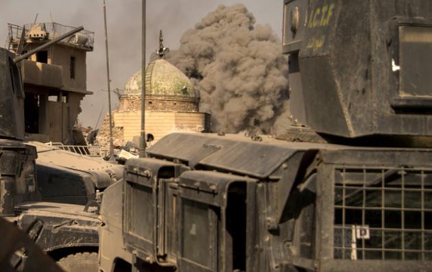 Les ruines de la Vieille ville de Mossoul, lors de la dernière offensive des forces irakiennes contre le groupe Etat islamique, le 10 juillet 2017 [ISSOUF SANOGO / AFP]