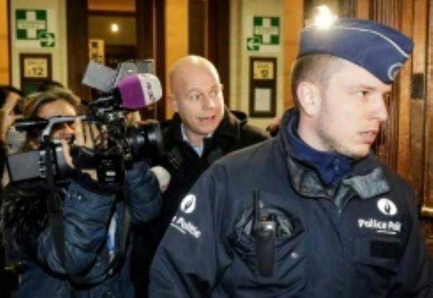 La police belge monte la garde devant le tribunal de Bruxelles le 8 février 2018, au deuxième jour du procès de Salah Abdeslam [ / AFP]