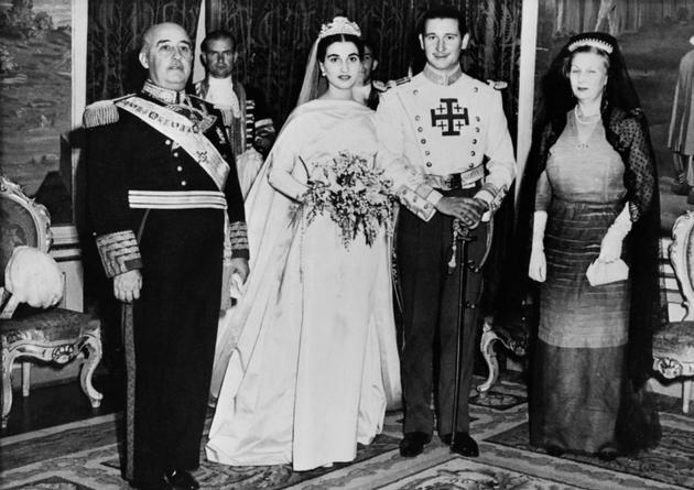 Mariage de Carmen Franco en présence deu dicteteur Francisco Franco à Madrid en 1950 [- / INP/AFP/Archives]
