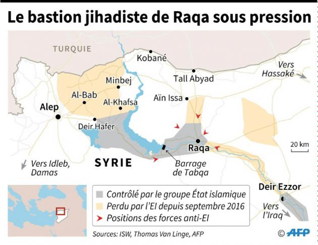 Le bastion jihadiste de Raqa sous pression [Iris ROYER DE VERICOURT, Gillian HANDYSIDE, Simon MALFATTO / AFP/Archives]