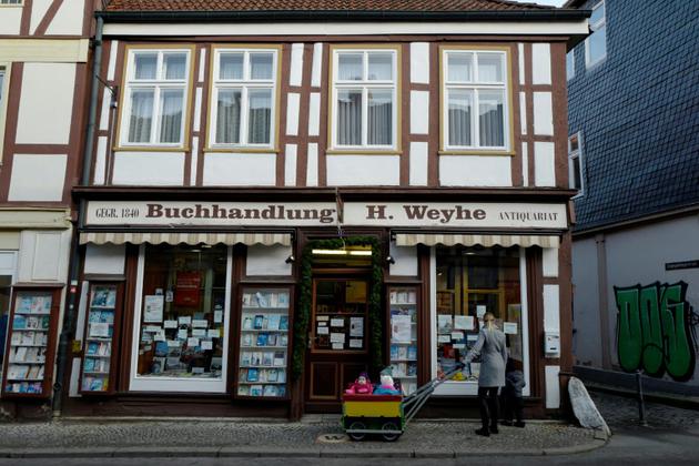 La librairie de Helga Weyhe, la plus ancienne d'Allemagne, dans la ville de Salzewedel le 10 janvier 2018 [John MACDOUGALL / AFP]