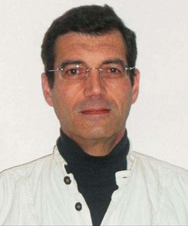 Portrait de Xavier Dupont de Ligonnes, soupçonné d'avoir tué sa femme et leurs quatre enfants, à Nantes en 2011, extrait de sa fiche d'inscription à un club de tir rendue publique le 23 avril 2011 [- / AFP/Archives]