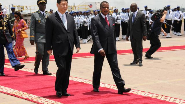 Image result for Le président chinois Xi Jinping (g) et son homologue congolais Denis Sassou Nguesso, le 29 mars 2013 à Brazzaville.